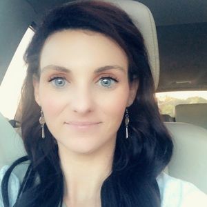 Meet your Posher, Holly